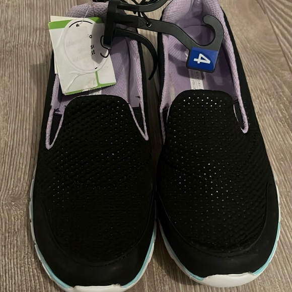 Girls Size 4 New with Tags - Picture 1 of 1